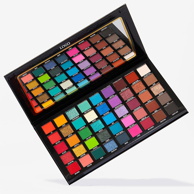 45 pigmentált Colourpop paletta csillogó és matt szemhéjfesték 