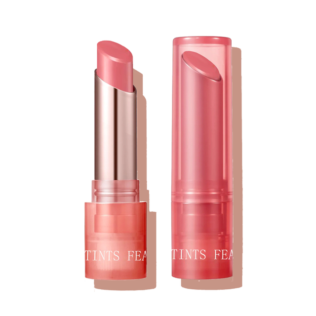 Pewarnaan lip balm warna berembun